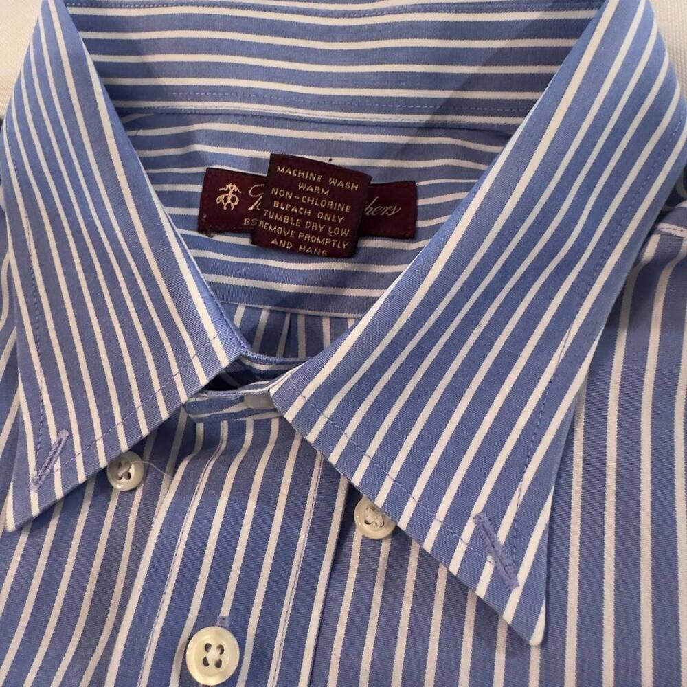 Brooks Brothers size20 youth 100% non-iron cotton blue and white strips